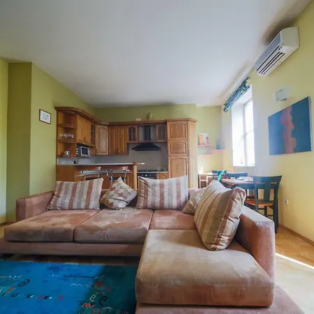 Apartment 2-К Квартира В Центре. Метро Я.Коласа, Цум, Казино, Рынок *